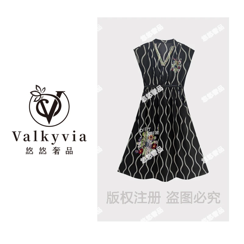 【Valkyvia/悠悠奢品】重工烫钻花朵设计师时尚连衣裙Q7605