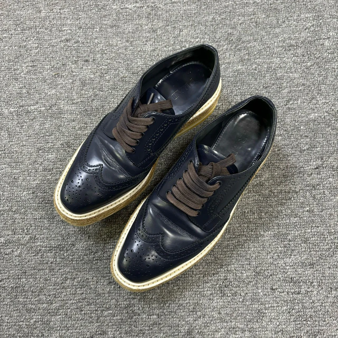 95新 Prada/普拉达 舒适百搭休闲单鞋  35.5码/8350