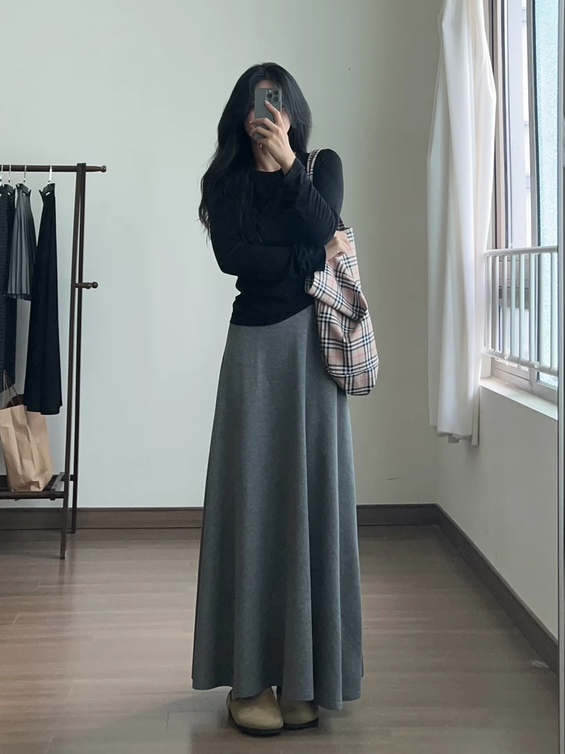 2025秋季新款高腰空气层半身裙女垂感显瘦a字长裙遮胯伞裙