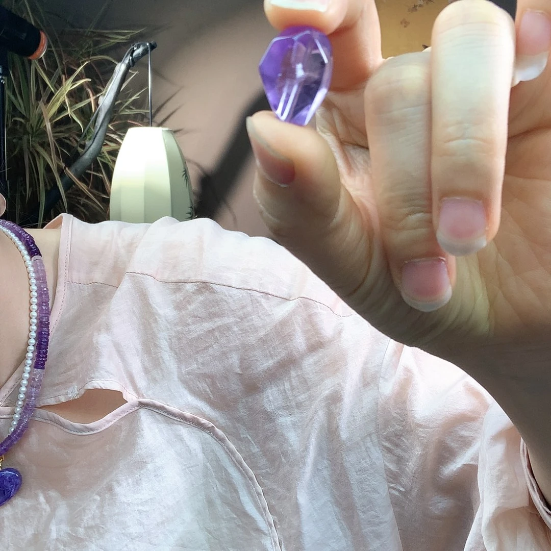 合金颈饰水晶三**莲