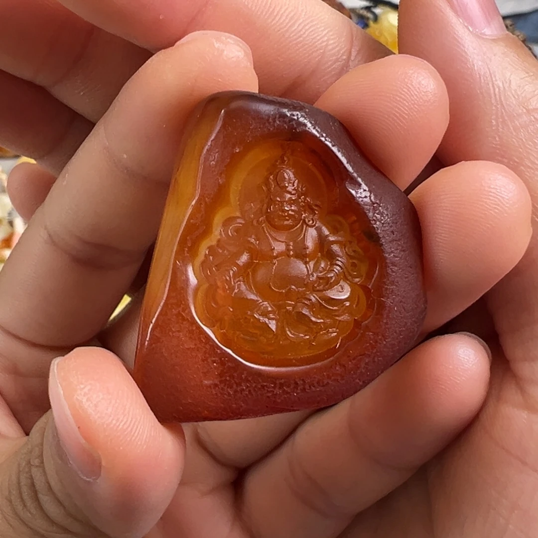 琥珀未镶嵌裸石琥珀