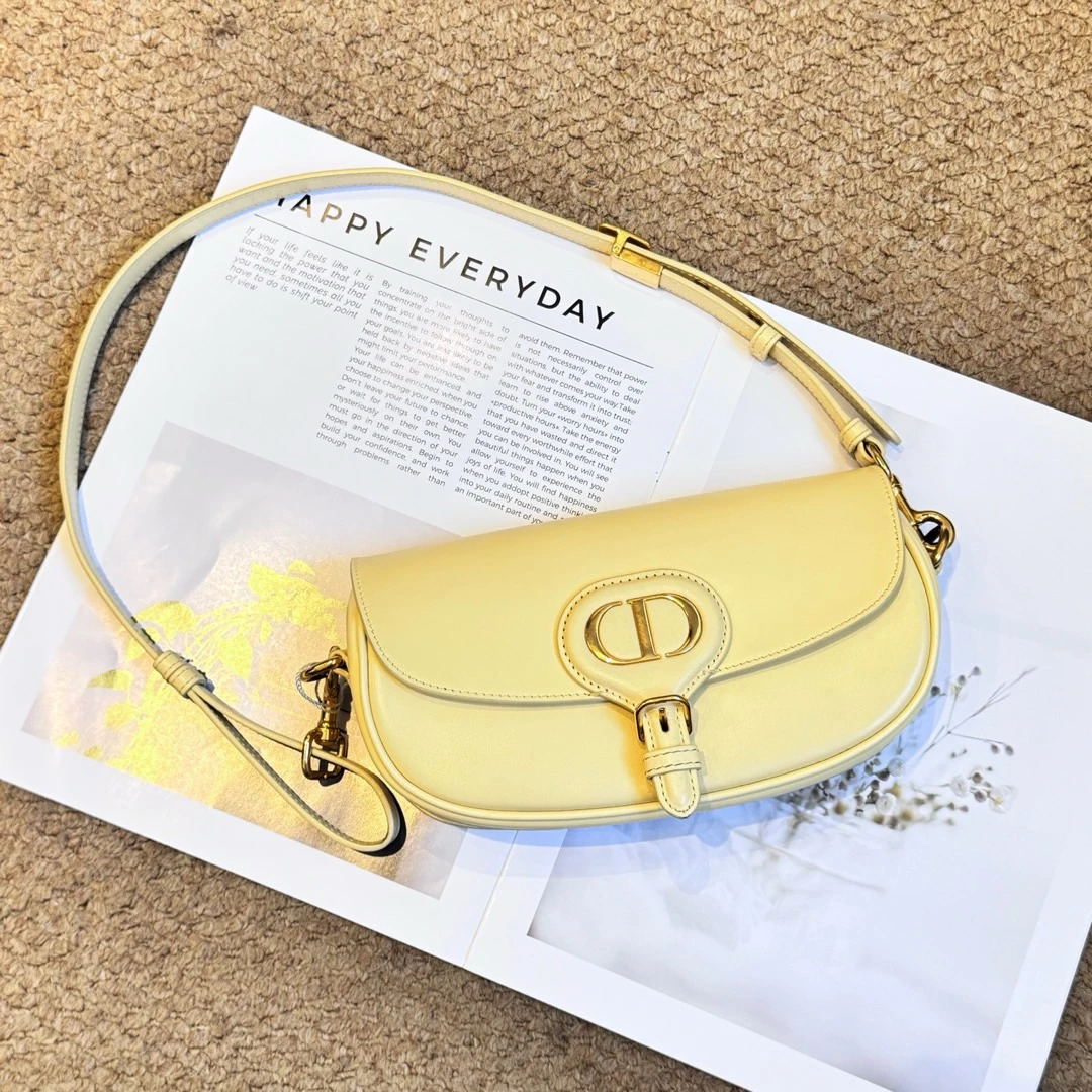 95新 DIOR/迪奥 Dior 小鸡黄牛皮bobbyeastwest新月包/621827348