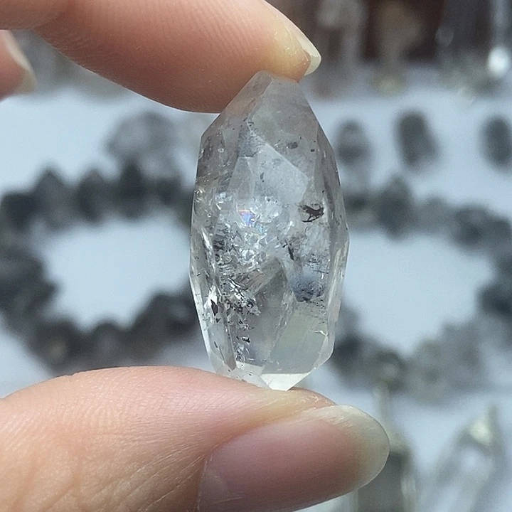 颈饰未镶嵌水晶冰雪骸骨彩虹