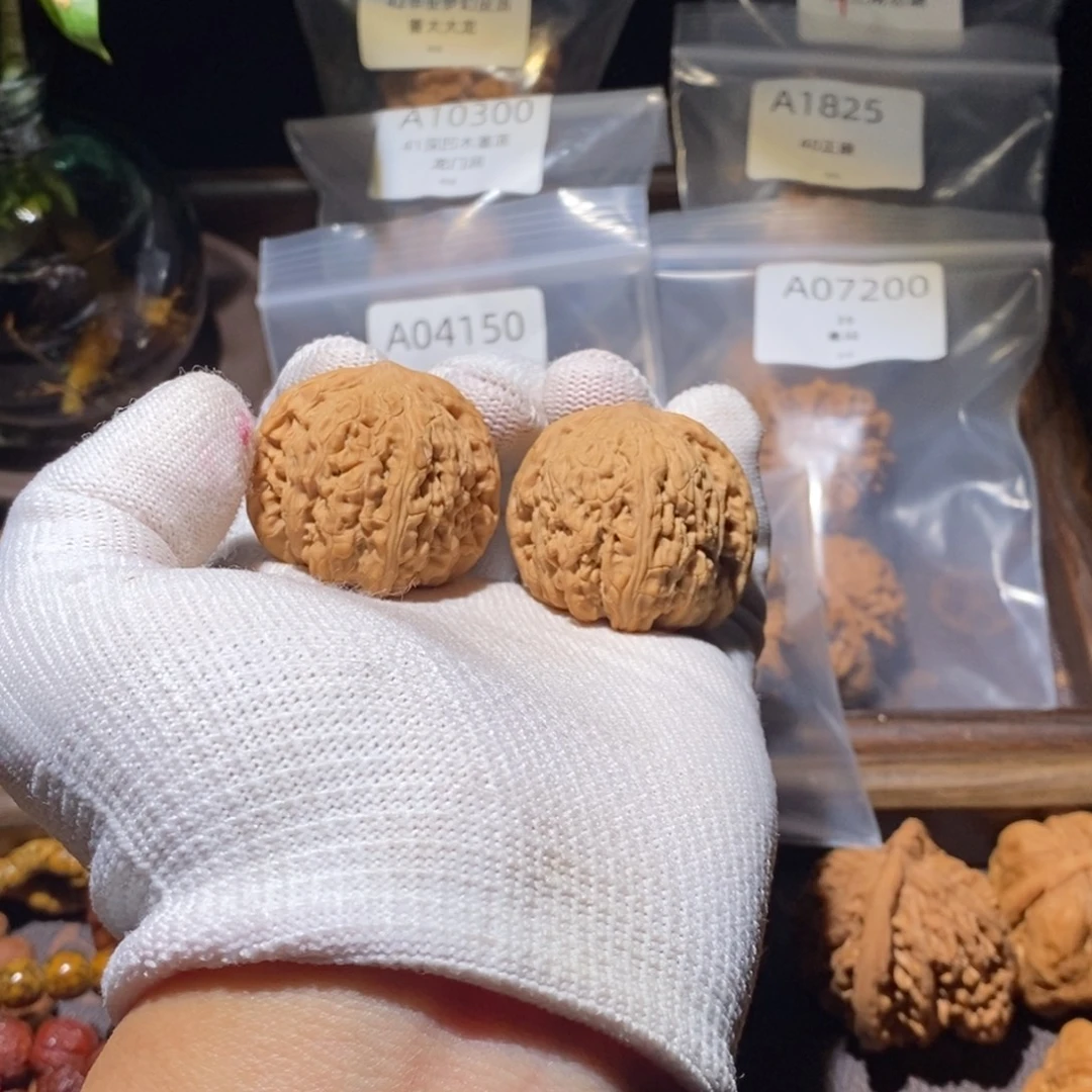 文玩核桃吊坠36全品承德密纹