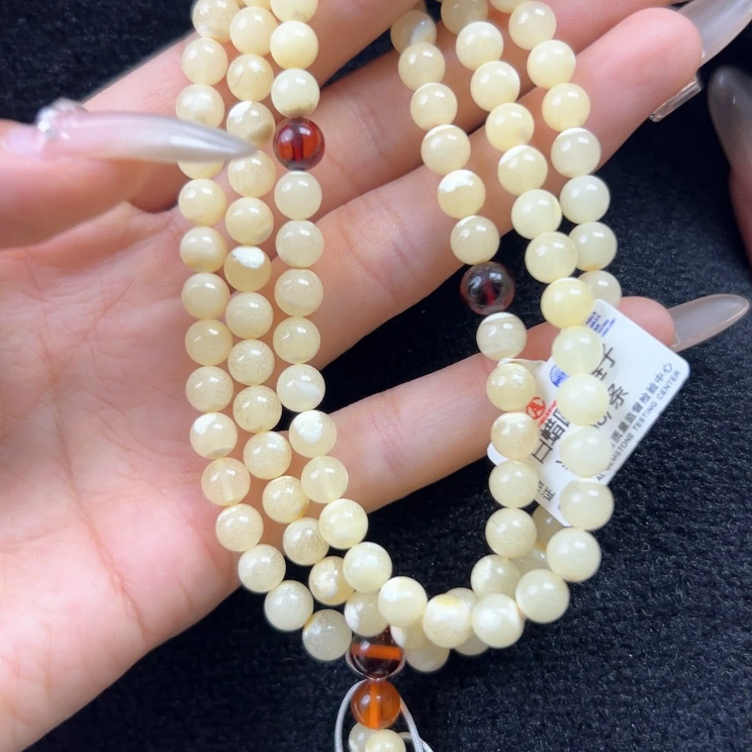 未镶嵌琥珀珠宝奇石