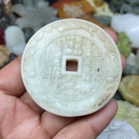 蛇纹石玉颈饰未镶嵌93