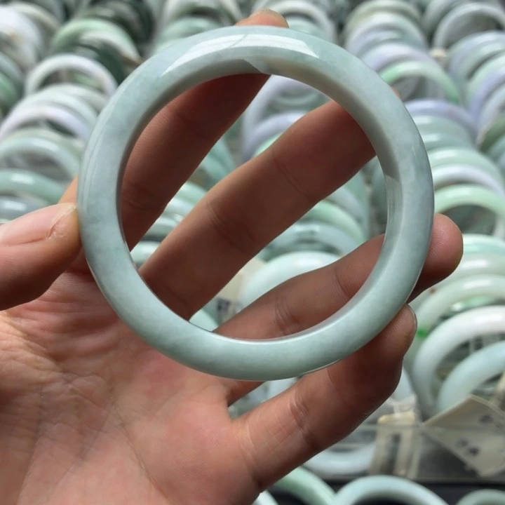 翡翠未镶嵌手镯翡翠手镯