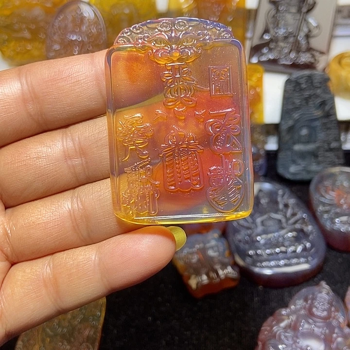 琥珀未镶嵌颈饰缅甸天然琥珀吊坠