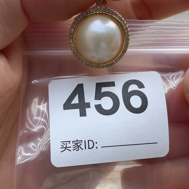 未镶嵌天然珍珠。  漏 漏 漏淡水珍珠