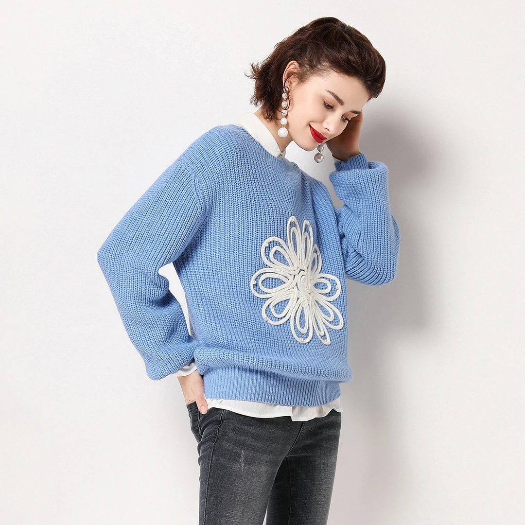 白鹿语时尚花朵刺绣重工珍珠宽松显瘦圆领套头秋季毛衣女HX10143