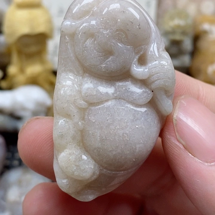 颈饰未镶嵌硅化珊瑚（珊瑚玉）有瑕