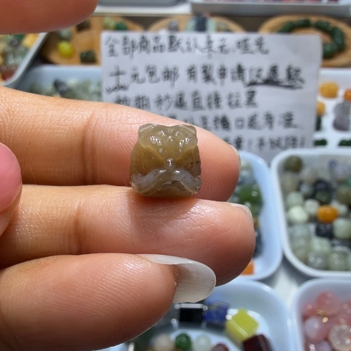 和田玉未镶嵌珠宝奇石