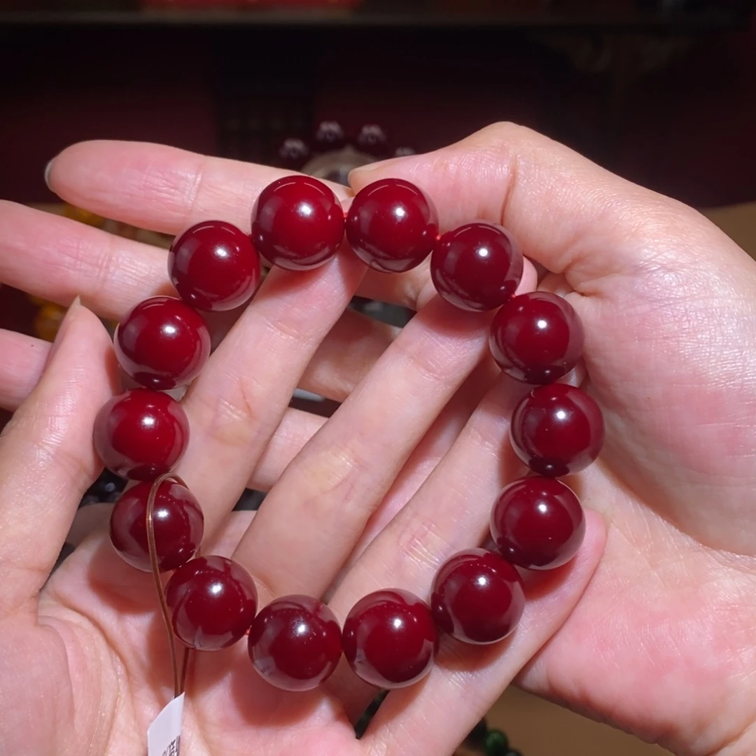 贝壳杉1.6 帝王血龙木天花板