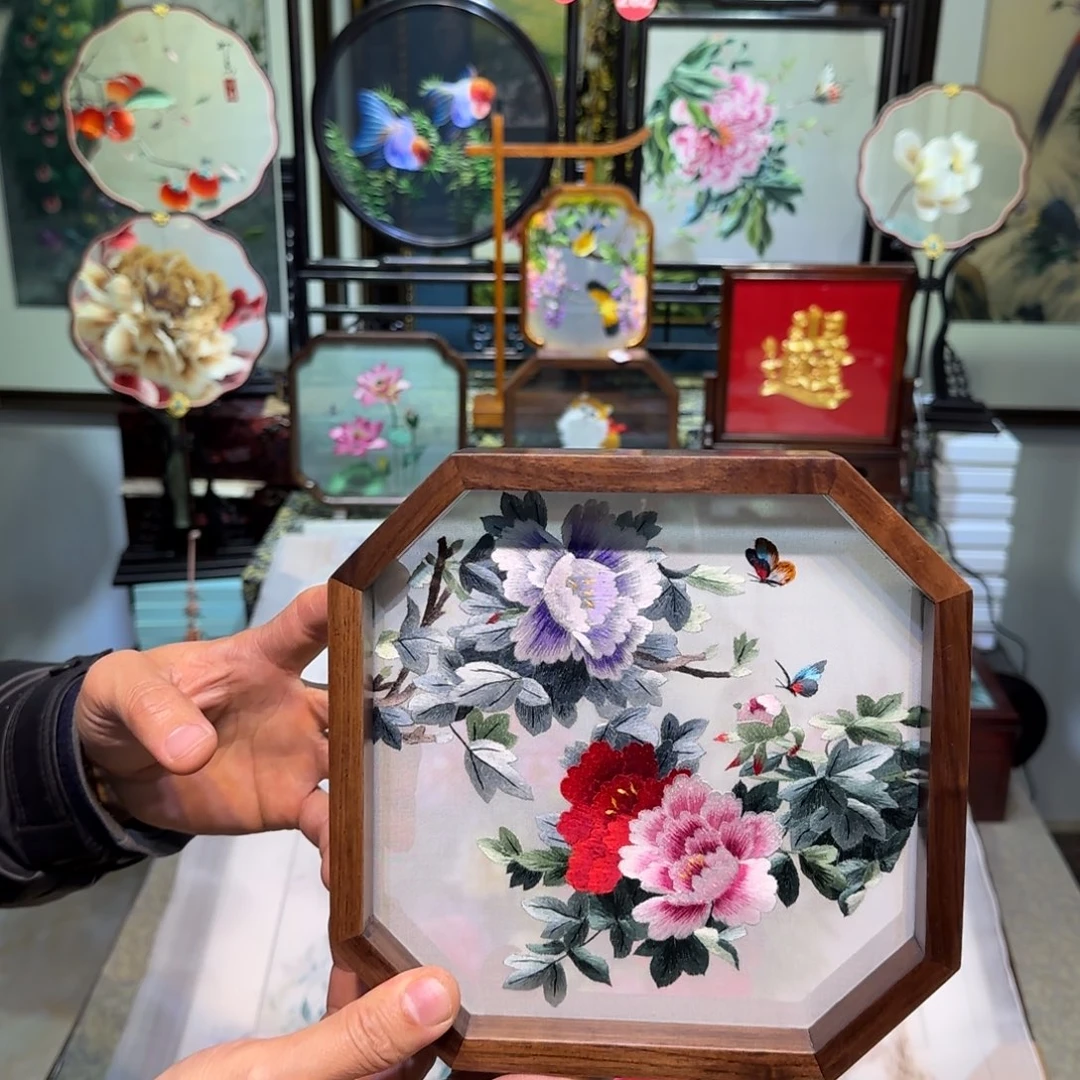 刺绣刺绣工艺精湛