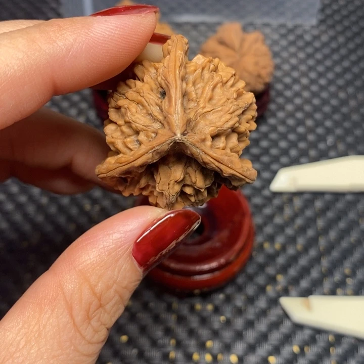 行***下文玩核桃吊坠文玩核桃异形单只