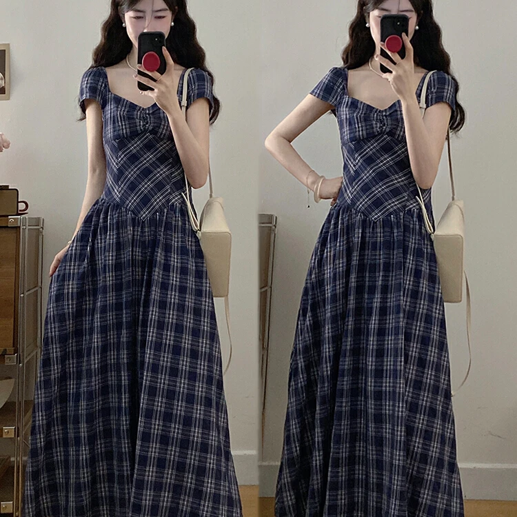 大码女装法式复古格纹连衣裙夏季新款设计感收腰显瘦长裙