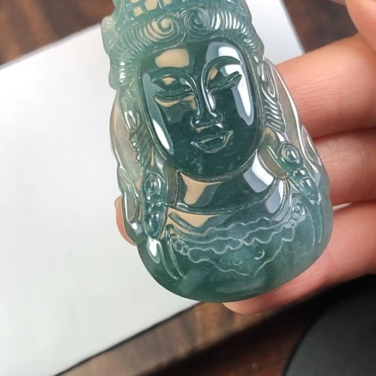 翡翠未镶嵌颈饰缅甸A货，每天下午1点半开播