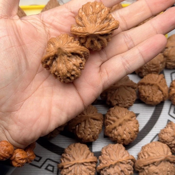 文玩核桃吊坠ᝰ****ꪝ龙门涧38