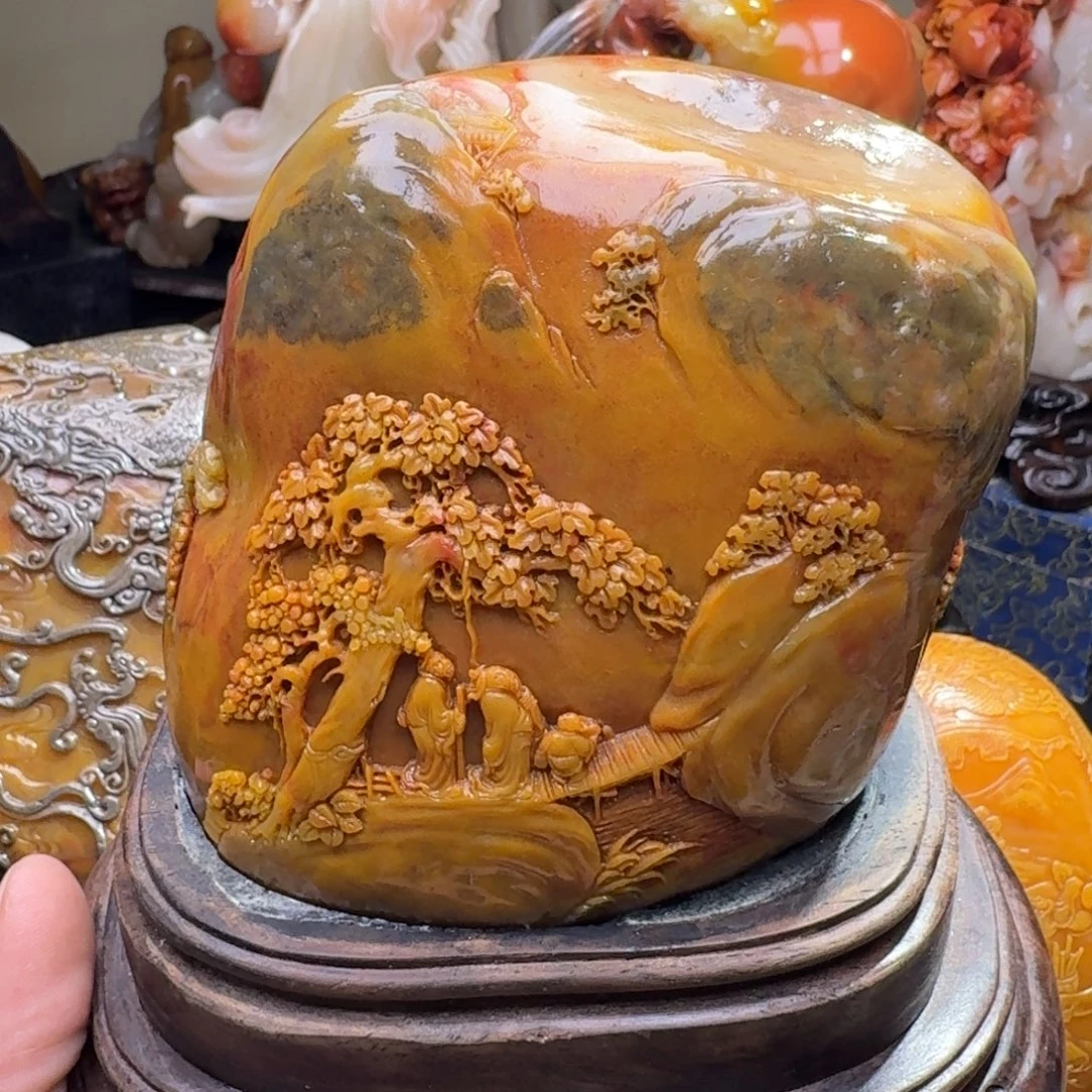 田黄石手工艺作品 巧色巧雕