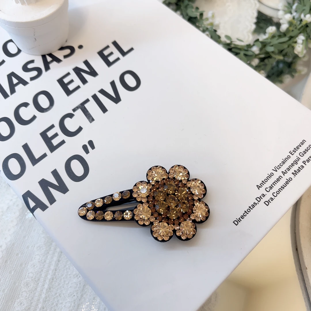 W798韩系春夏绚烂甜美轻奢春夏向日葵边夹