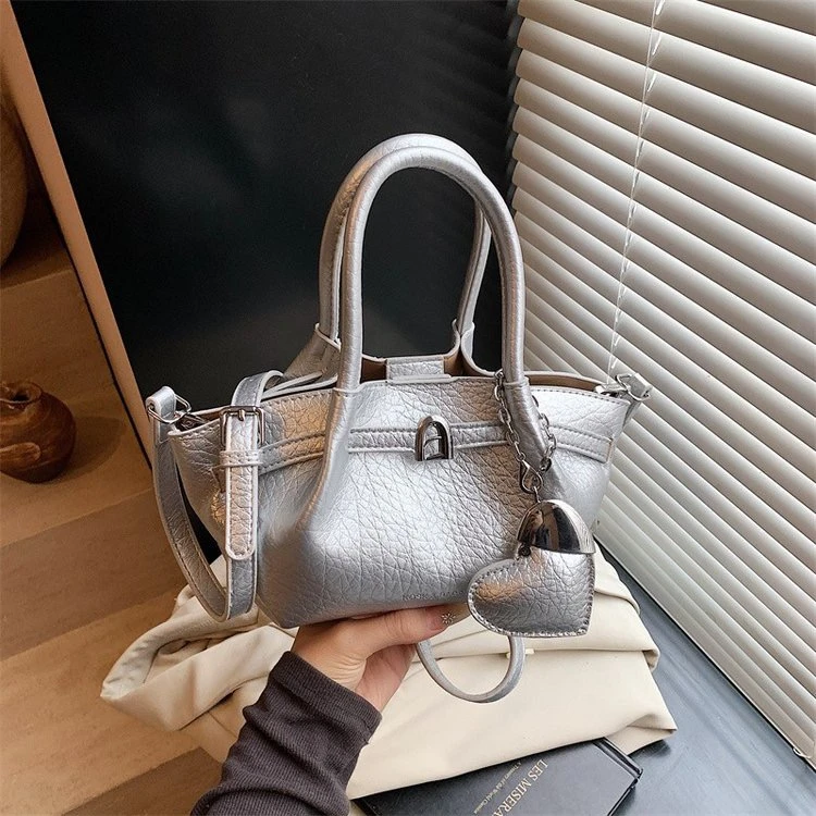 韩国手提菜篮子包包女2025新款潮春季时尚云朵包超火百搭斜挎包