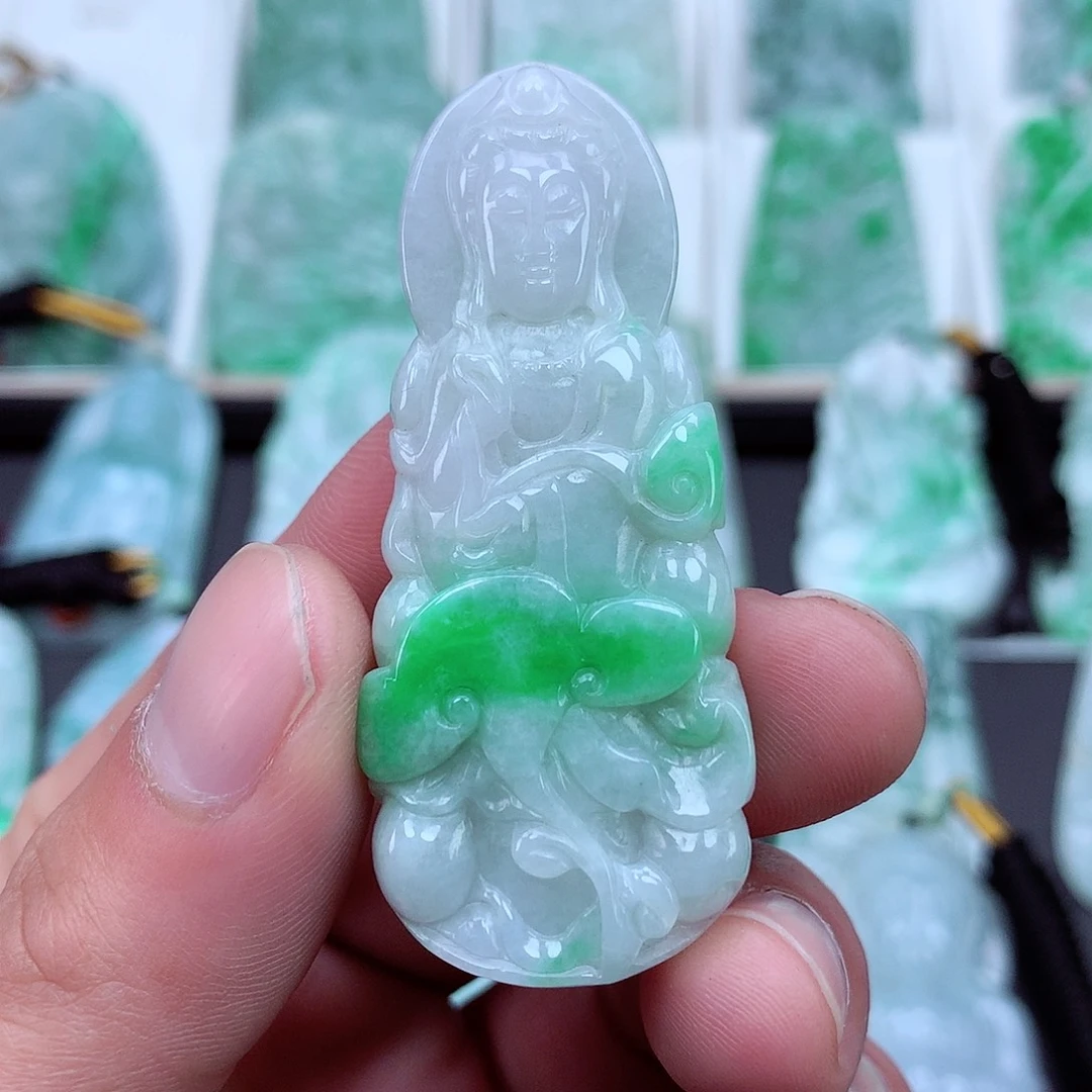 翡翠颈饰未镶嵌翡翠吊坠