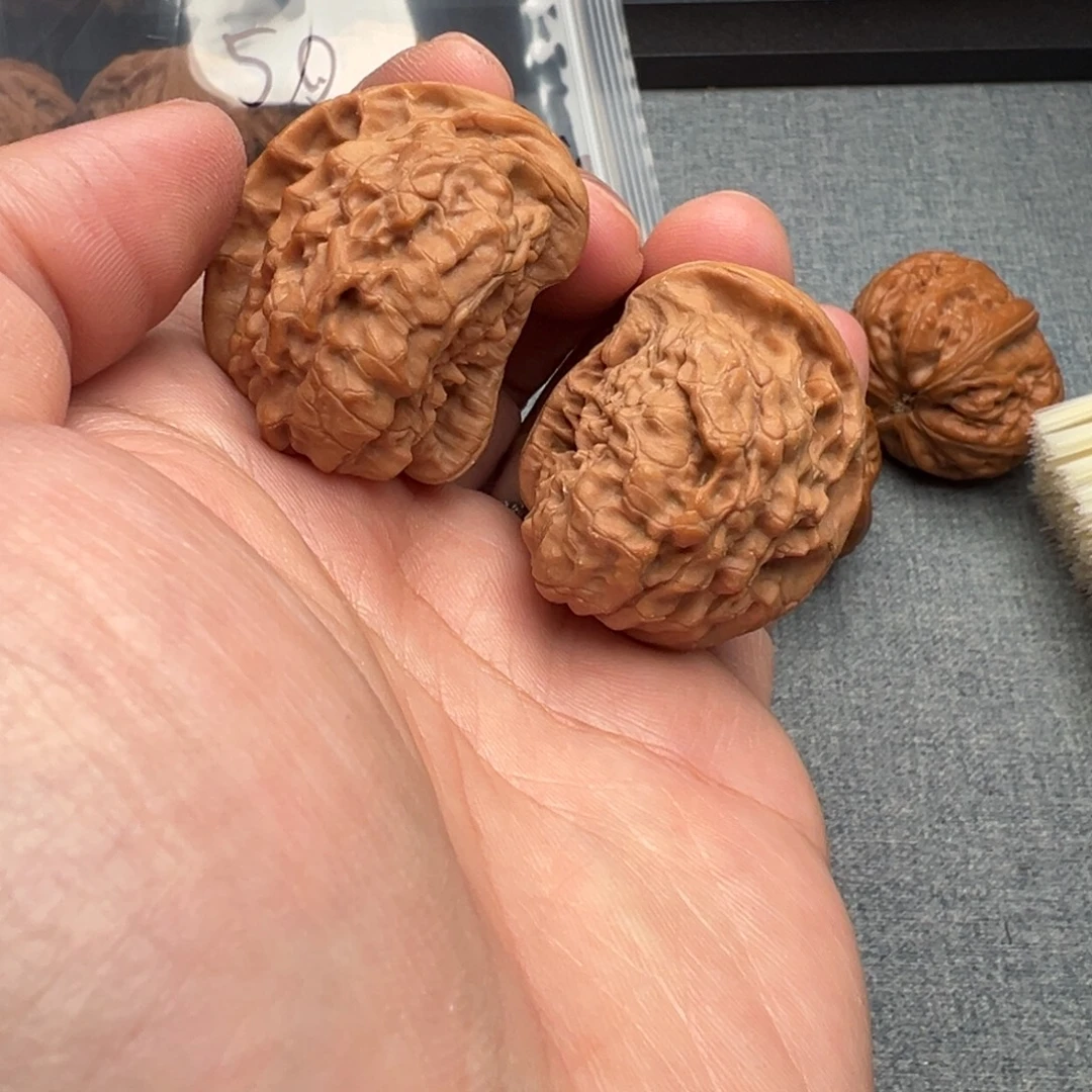 吊坠文玩核桃32站得住鹰眼