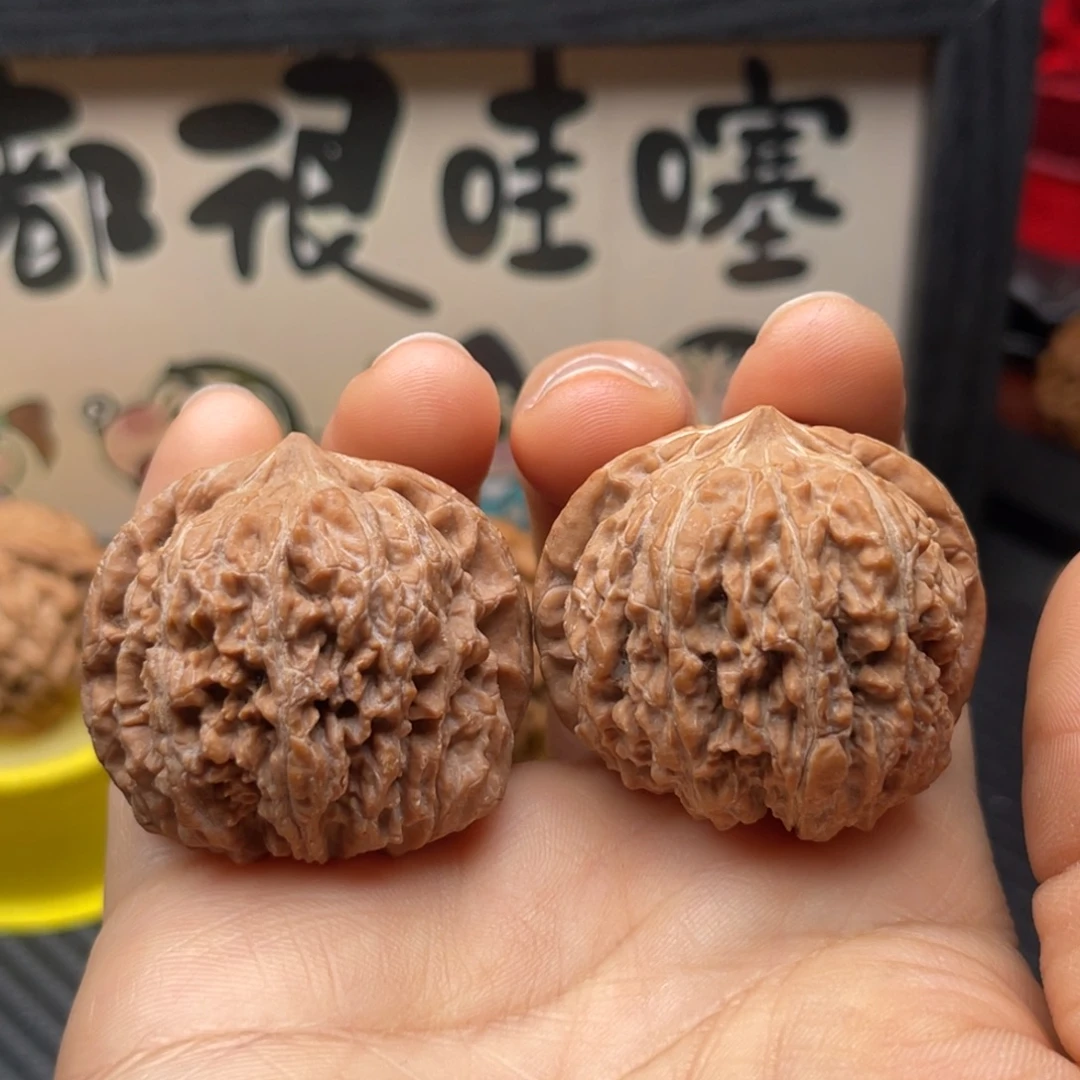 光***丶文玩核桃吊坠39尺137