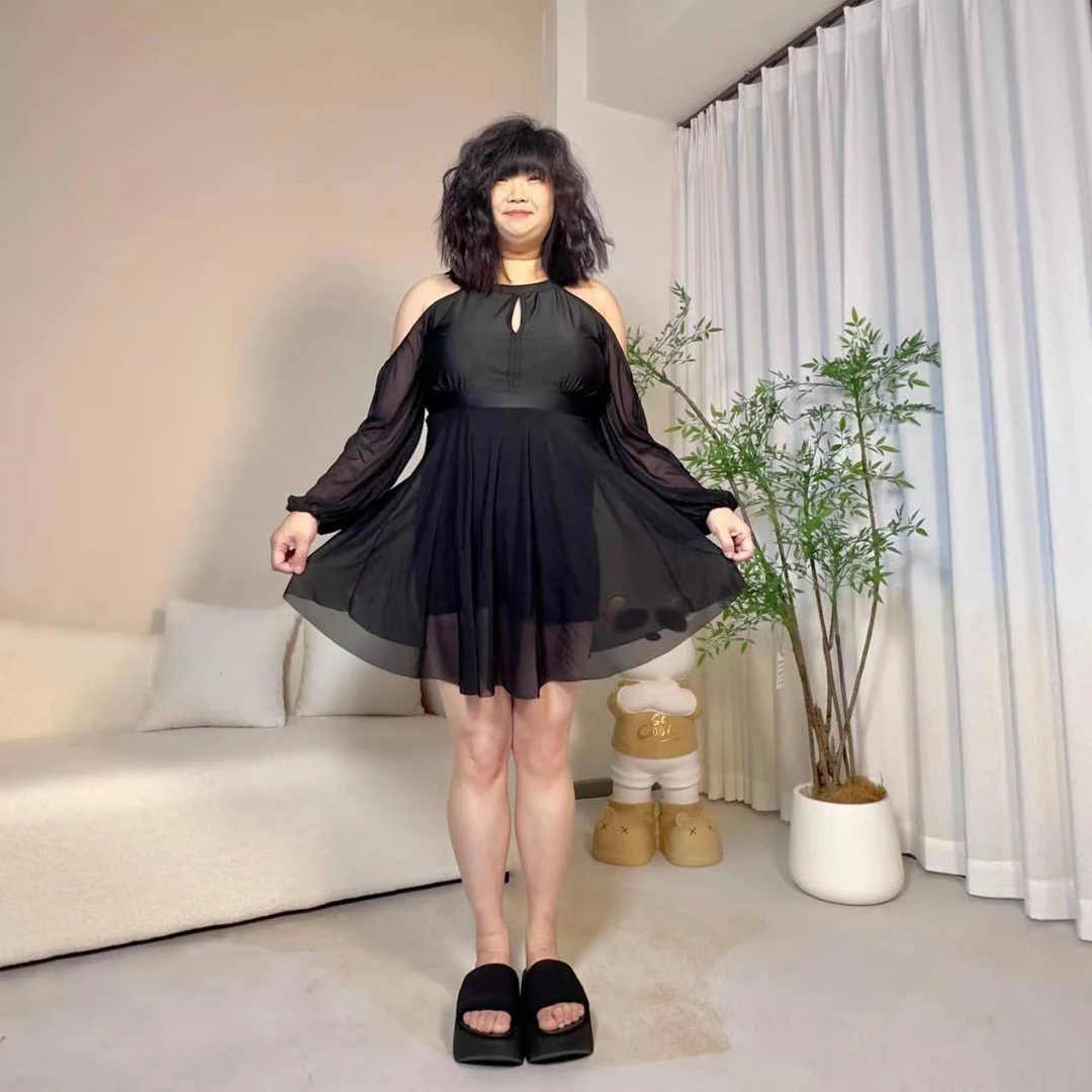 【显瘦大码】黑色修身泳衣女遮肚显瘦连体四角平底裤