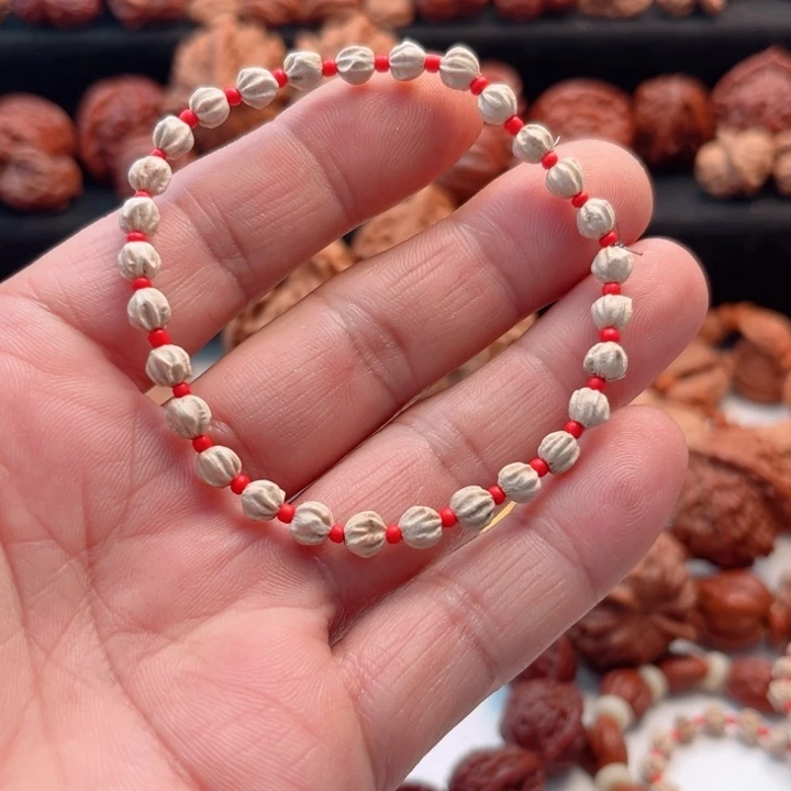 文玩核桃手串独家野生龙脊八棱小核桃手串