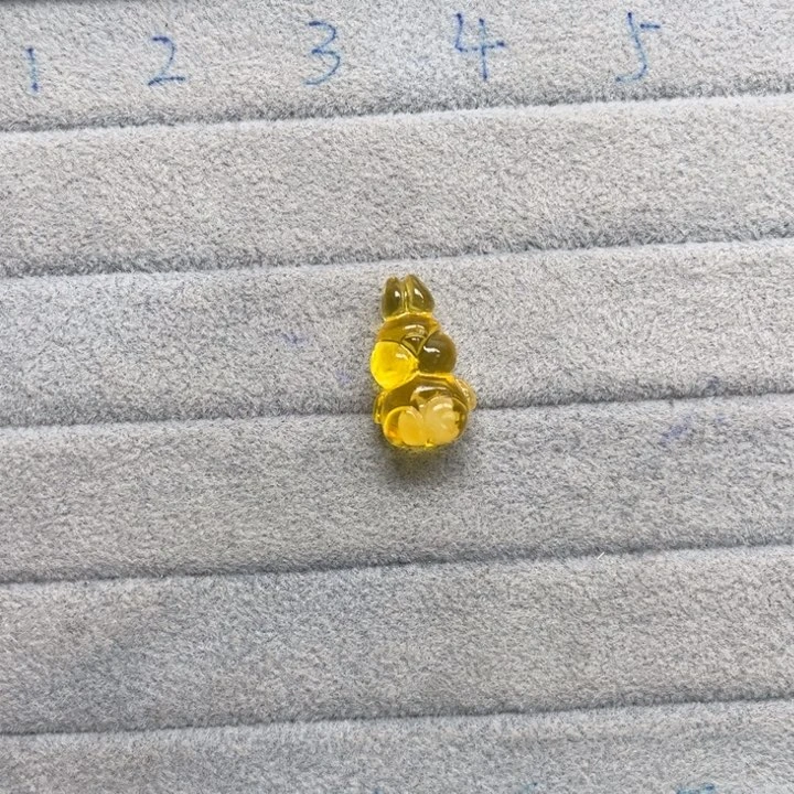 未镶嵌琥珀裸石天然蜜蜡配件