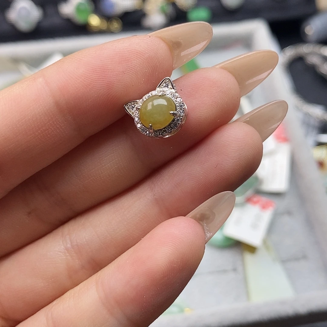 翡翠未镶嵌戒指翡翠