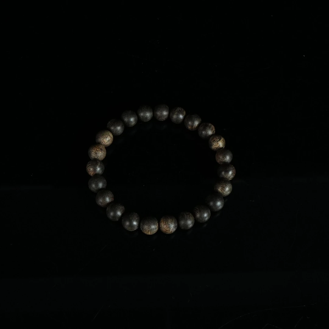 B330 缅甸密支那黑棋沉水沉香 0.8cm  6.3g