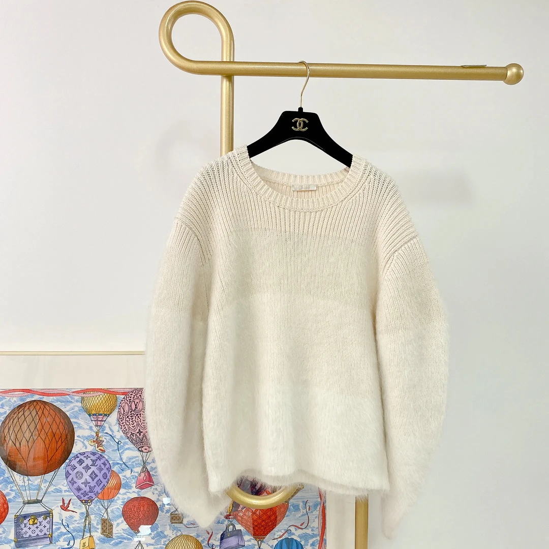 95新 Chloe/蔻依 chloe 白色圆领毛衣。M码