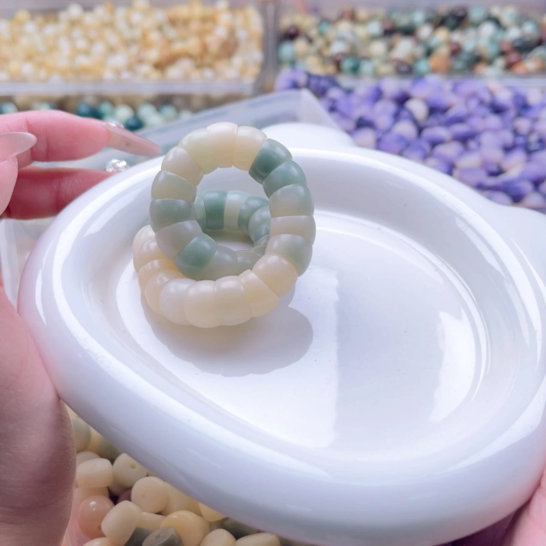 白玉菩提吊坠z11-12mm108颗。薄荷奶绿大肠福利不售后