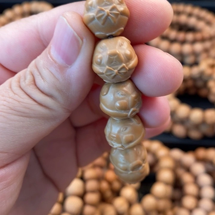 微瑕泛油二等卡皮扒拉