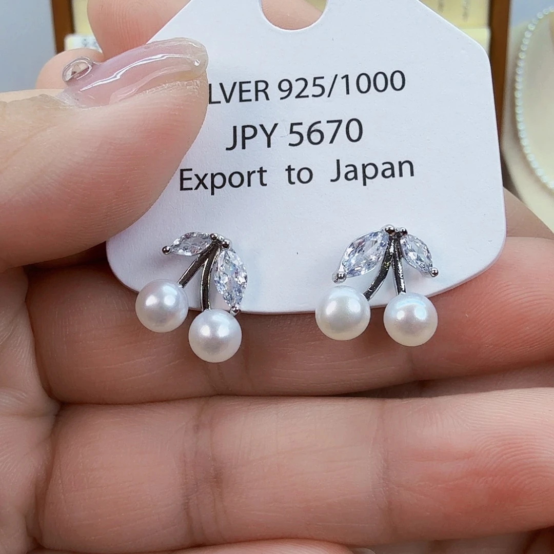 未镶嵌淡水珍珠耳饰