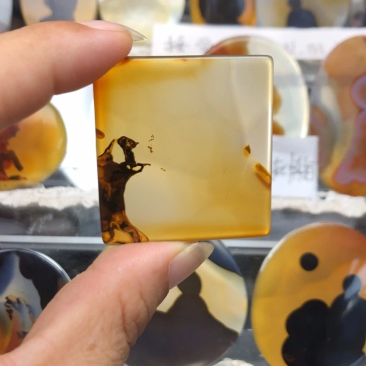 合金玛瑙/玉髓珠宝奇石77