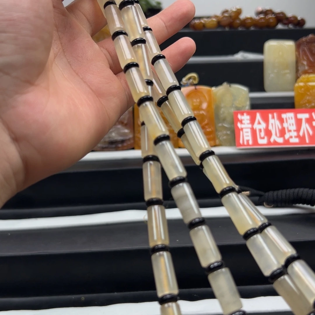 未镶嵌石英质玉（黄龙玉）黄龙玉
