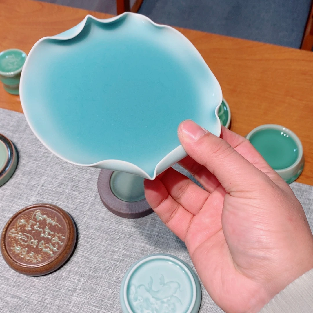 拾***）龙泉青瓷茶具两个