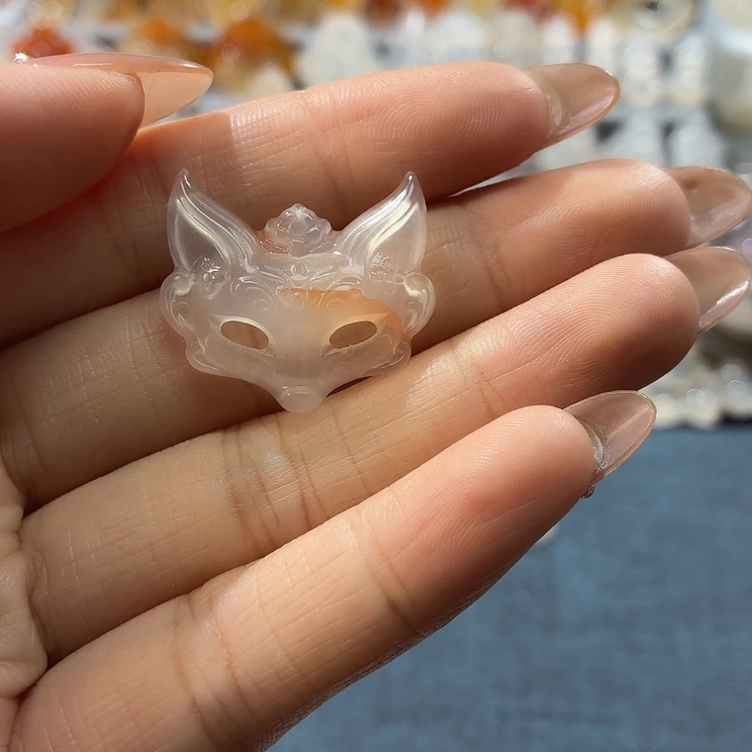 小***酒玛瑙/玉髓未镶嵌颈饰