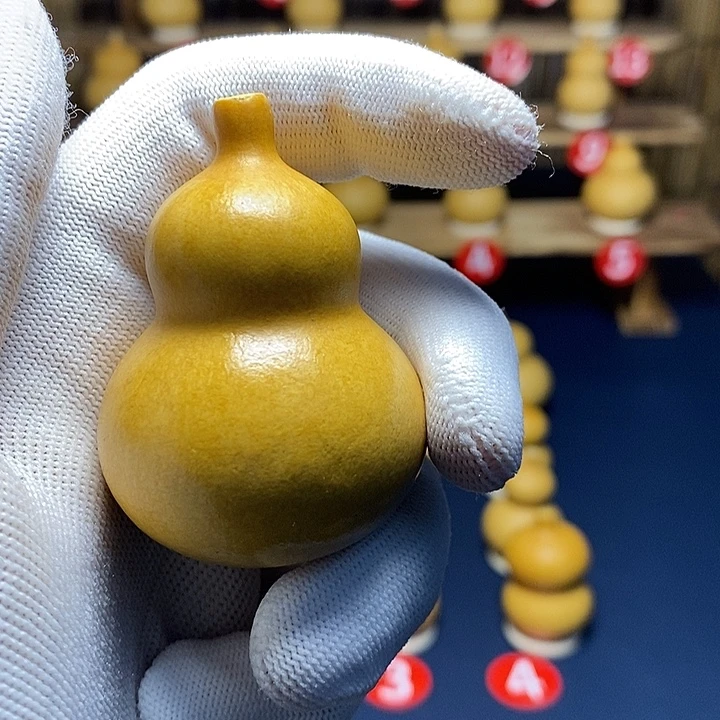 满***）大叶紫檀（黑酸枝木类）