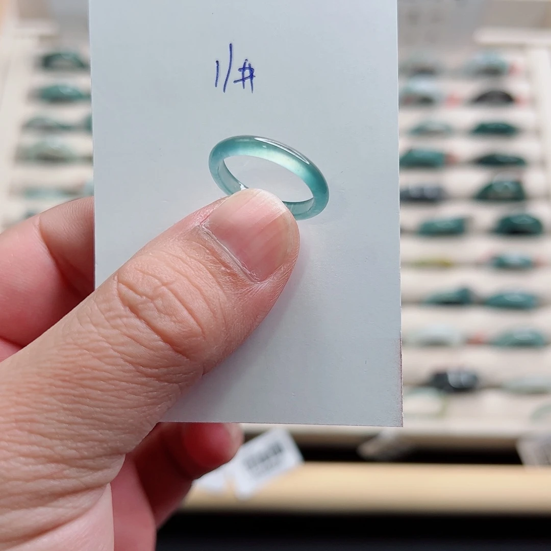 翡翠未镶嵌戒指翡翠