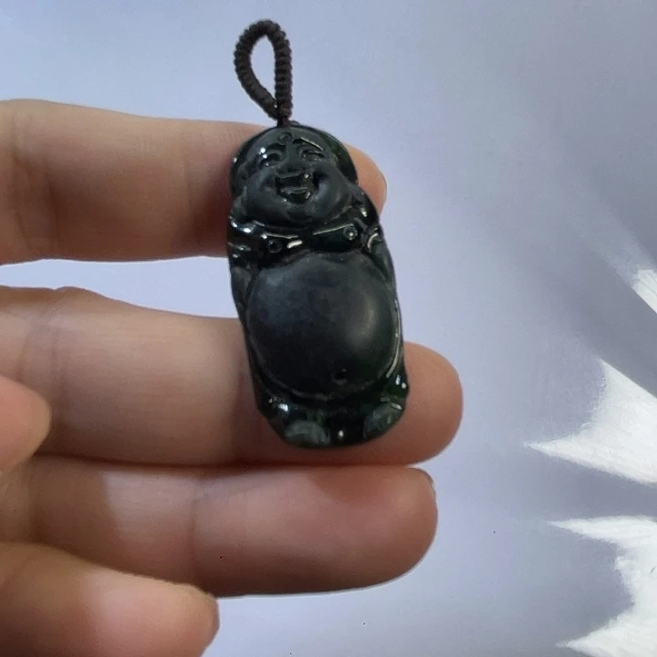 翡翠未镶嵌颈饰墨翠站佛