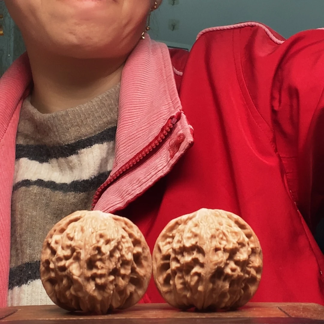 鸿***…吊坠文玩核桃磨盘