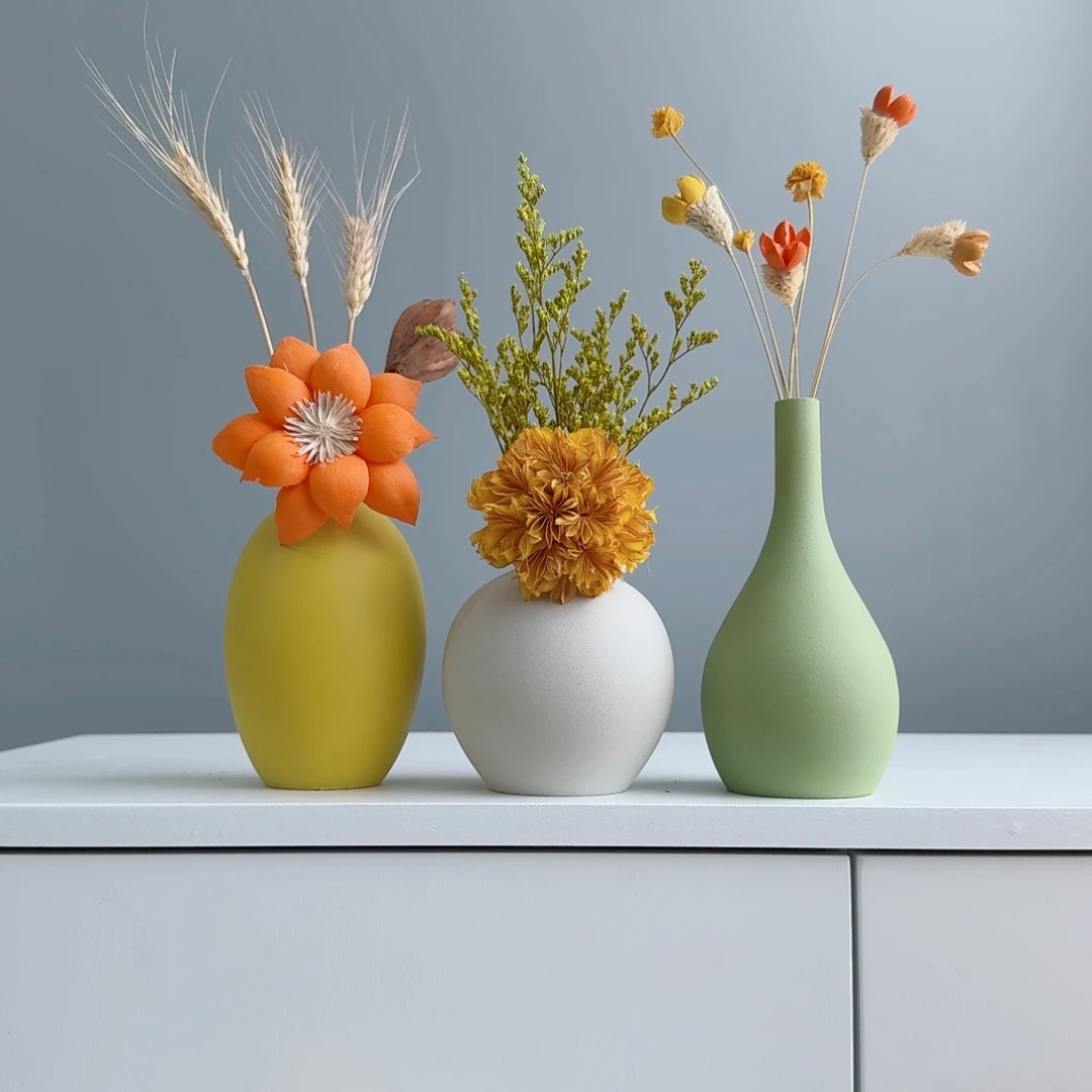 摆件陶瓷小花瓶摆件含花总高约20-30cm