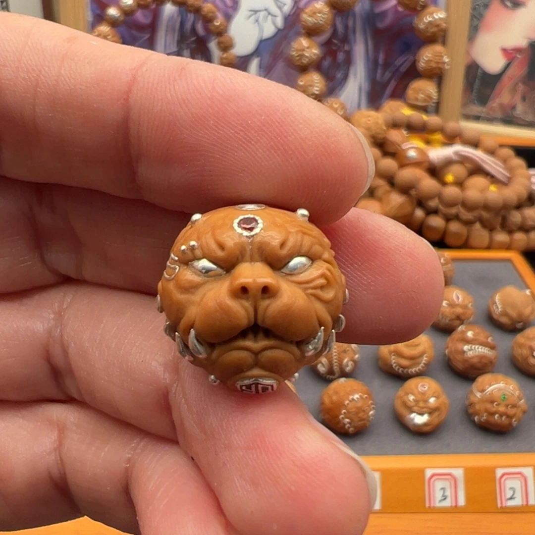 吊坠猴头核桃狗王微瑕不退不换