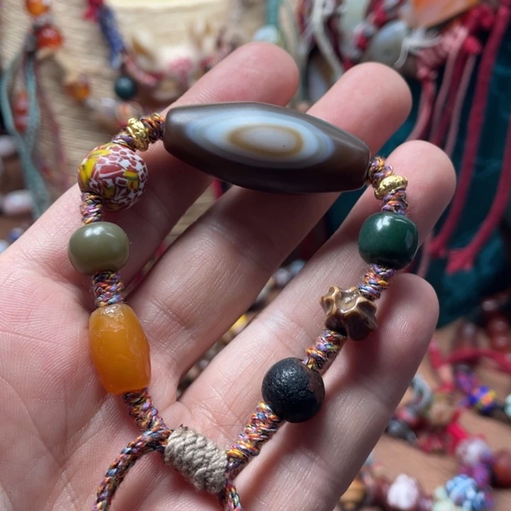 玛瑙/玉髓颈饰未镶嵌