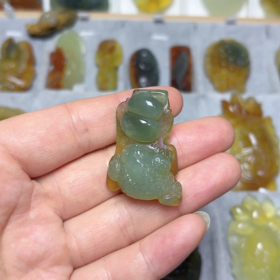 蛇纹石玉未镶嵌吊坠(不含链)