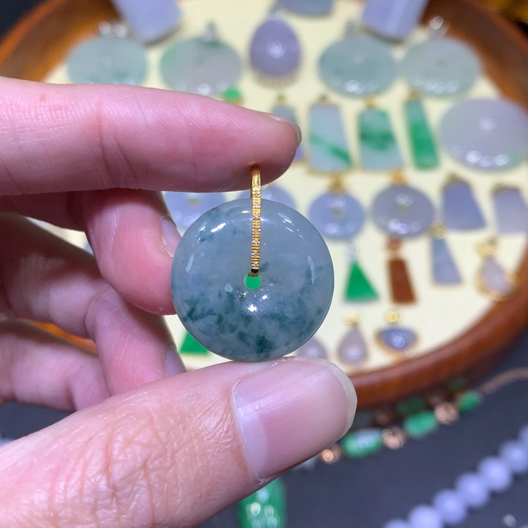 翡翠吊坠(不含链)18K金镶嵌